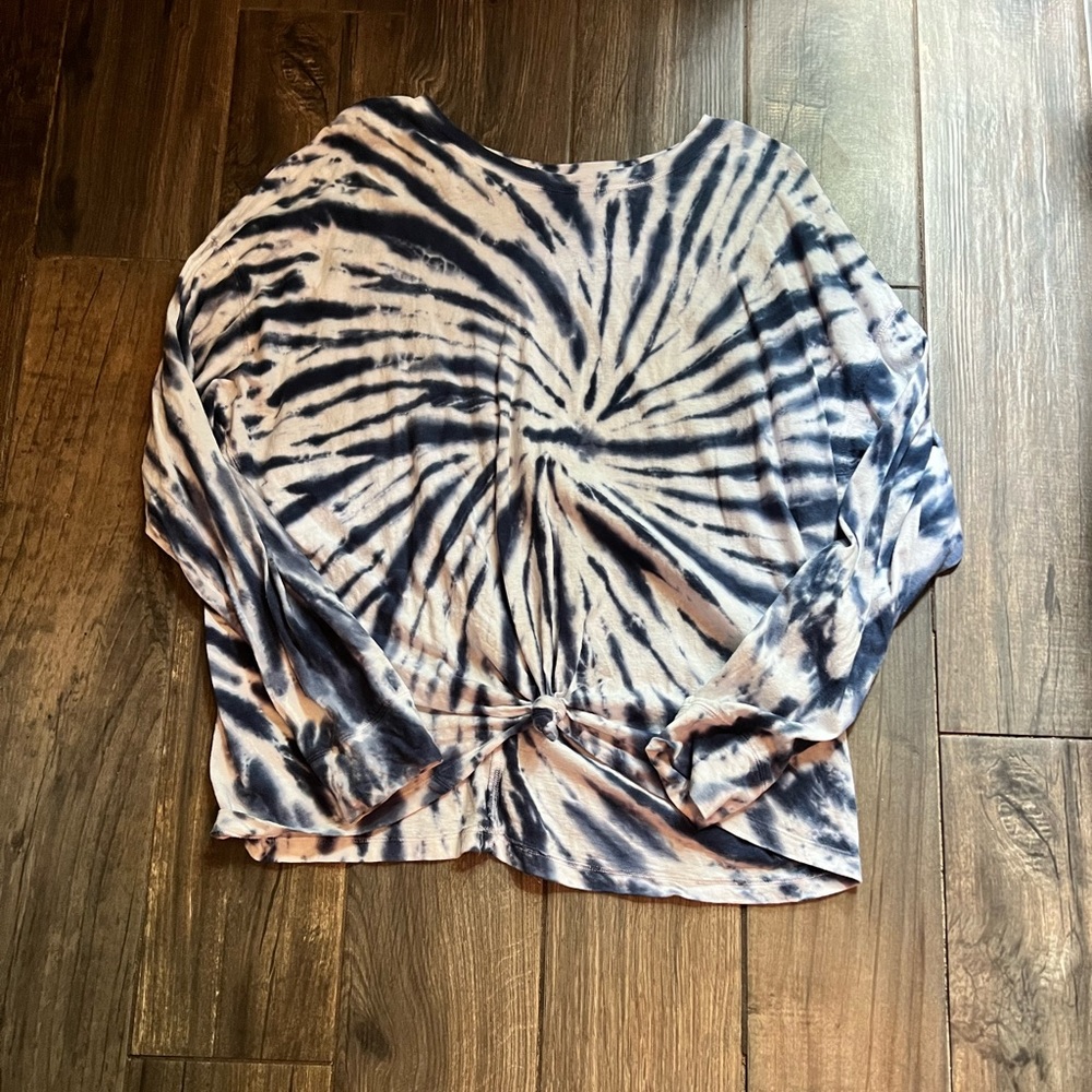Aeropostale long sleeve tee